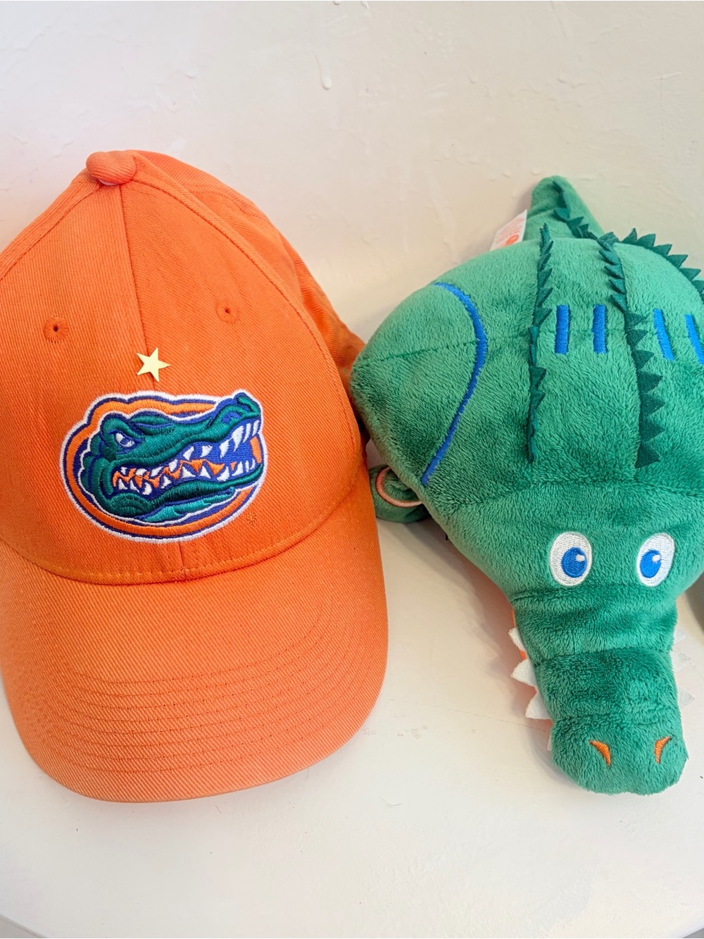 Florida Gators Orbiez Plush NWT and Nike Gator Hat One Size Excellent Condition